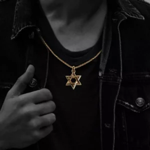 22K GOLD STAR OF DAVID PENDANT